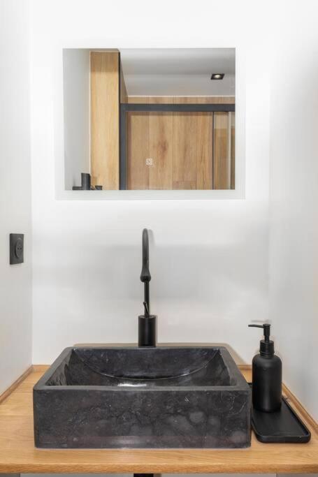Appartement Standing -T3- Centre เอกุลลีย์ ภายนอก รูปภาพ