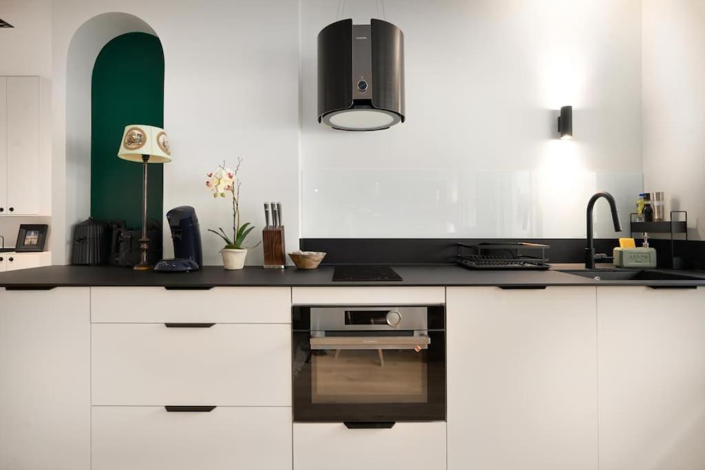 Appartement Standing -T3- Centre เอกุลลีย์ ภายนอก รูปภาพ